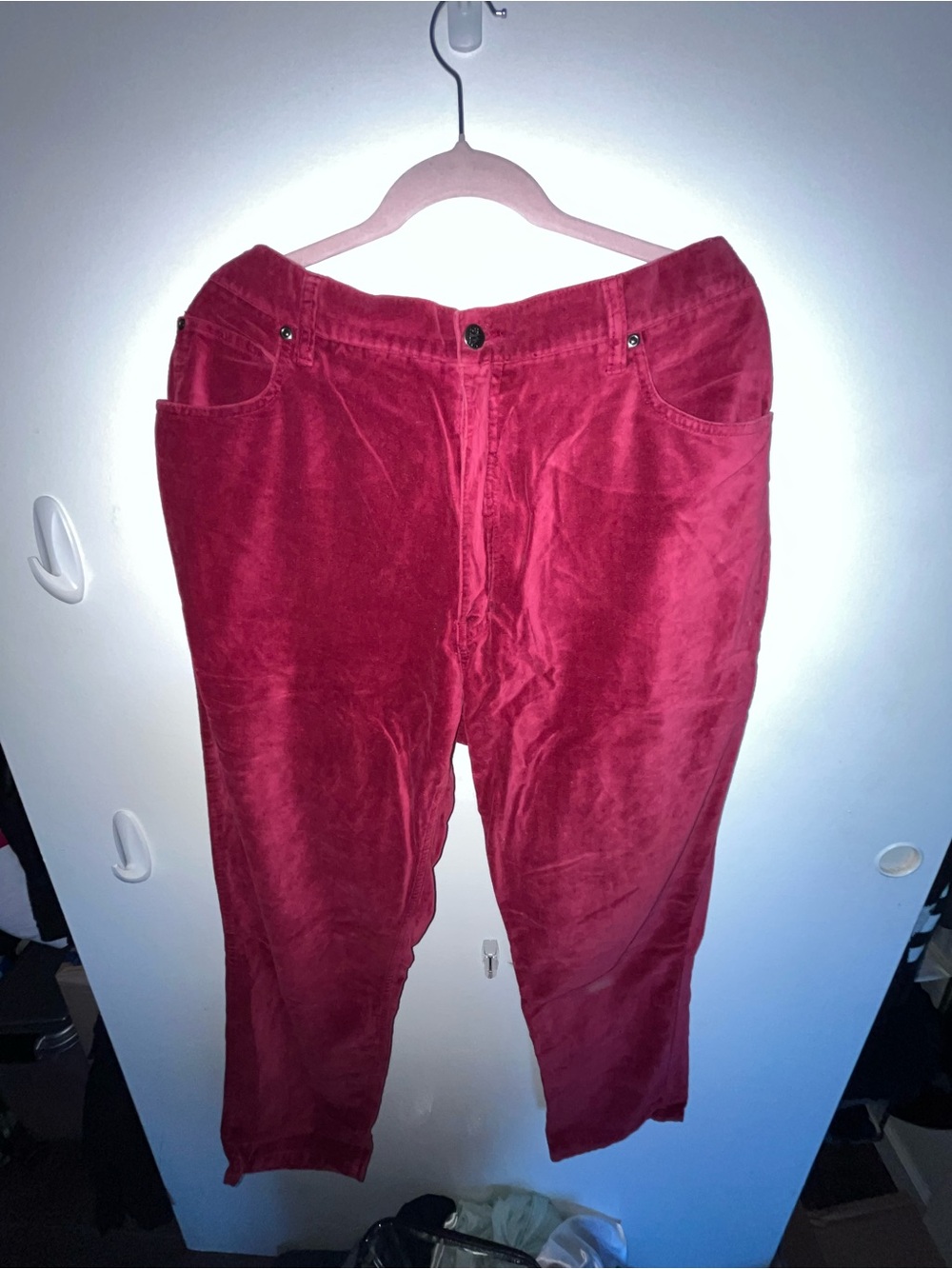 Women's Straight-Leg Corduroy Pants in Deep Raspberry